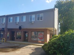 17 Beach St #J, Manchester, MA 01944