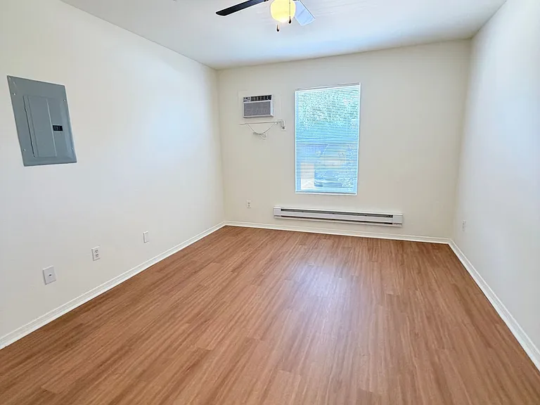 Cedar Creek Apartment Homes — Photo 6