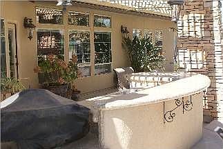 Outdoor Kitchen