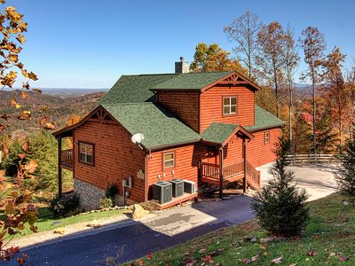 2422 Majestic View Way, Sevierville, TN, 37862