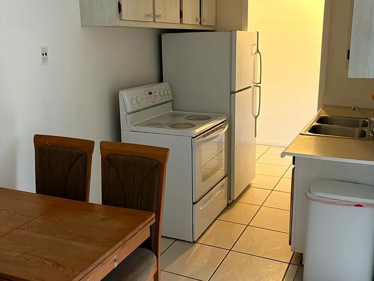702 N L St #1 — Photo 10
