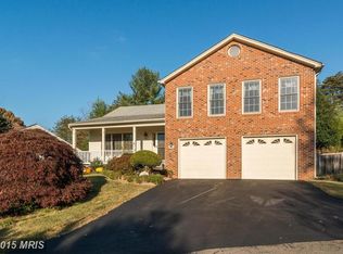 8700 Shadowlake Way, Springfield, VA 22153