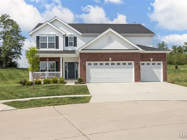 1024 Miremont Dr, Ballwin, MO 63011