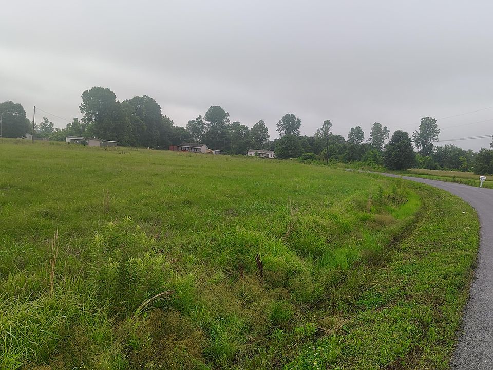 1st image of 430 Sarah Cir