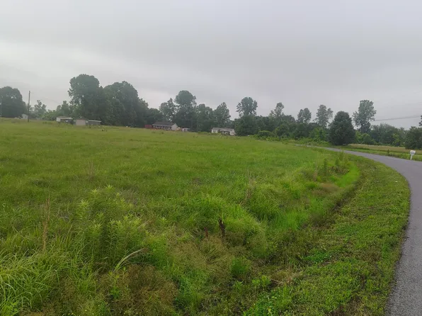 430 Sarah Cir, Dyersburg, TN 38024
