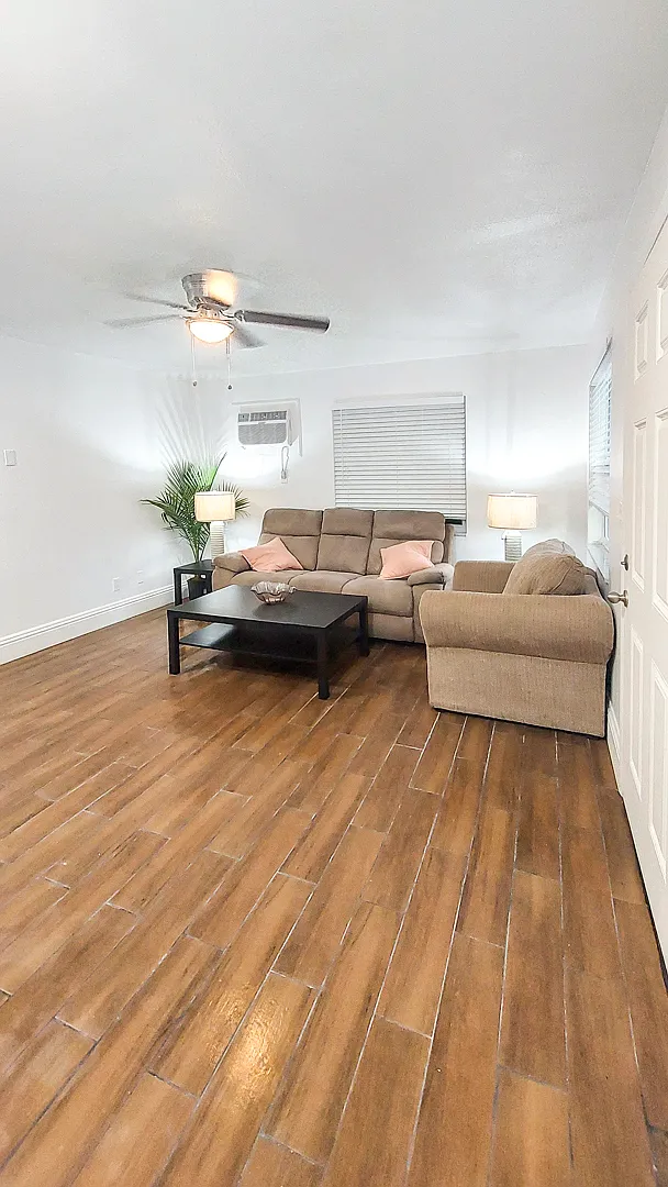 1 bed, 650 sqft, $2,000 — Photo 4