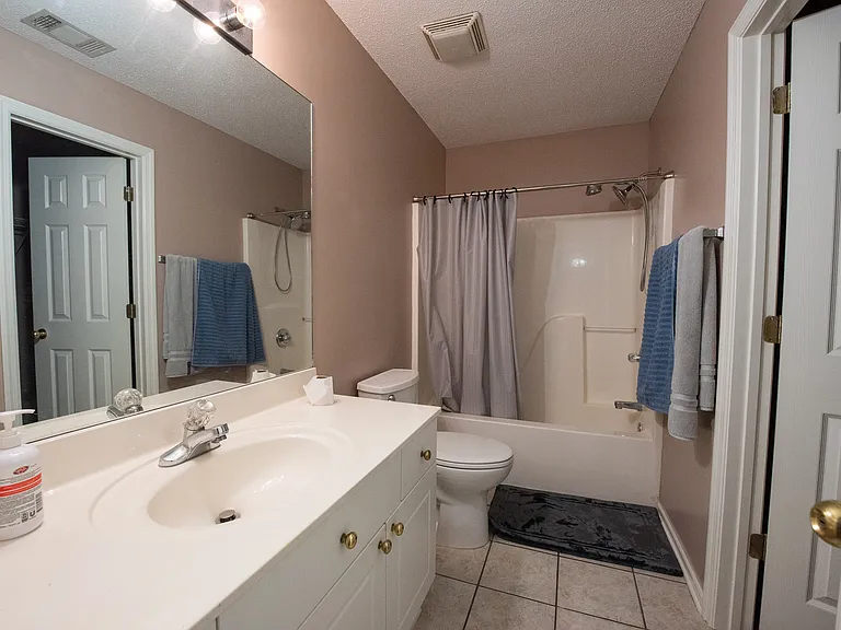 1432 S Donahue Dr #B — Photo 5