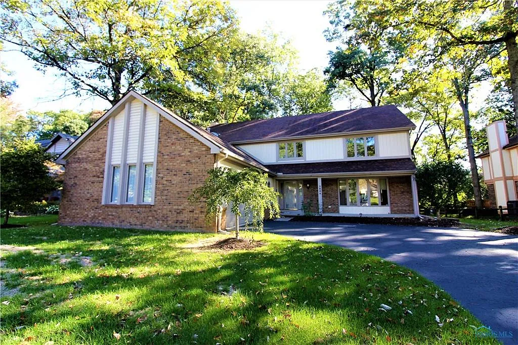 2804 Joelle Dr photo 1