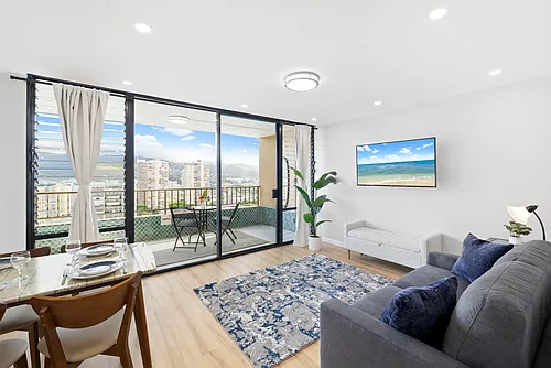 2121 Ala Wai Blvd Photo 1