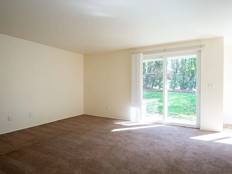 147A - Park Place Apartments — Photo 7
