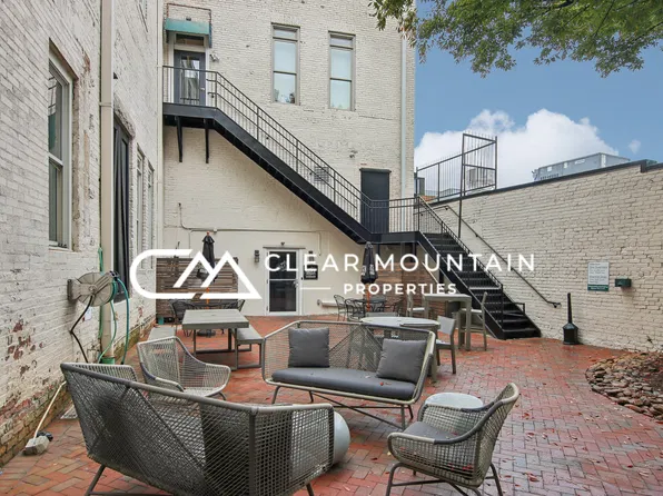 Palmetto Lofts | Downtown Spartanburg Living Historic Charm. Modern Living. Downtown Convenience.