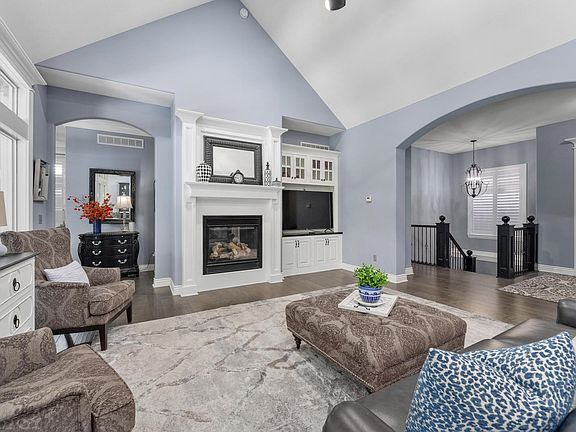 2nd image of 1521 N Obsidian Ct