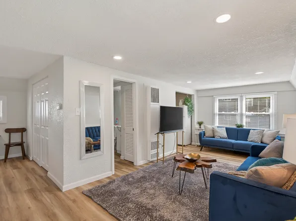 1308 Tennessee St, Lawrence, KS 66044