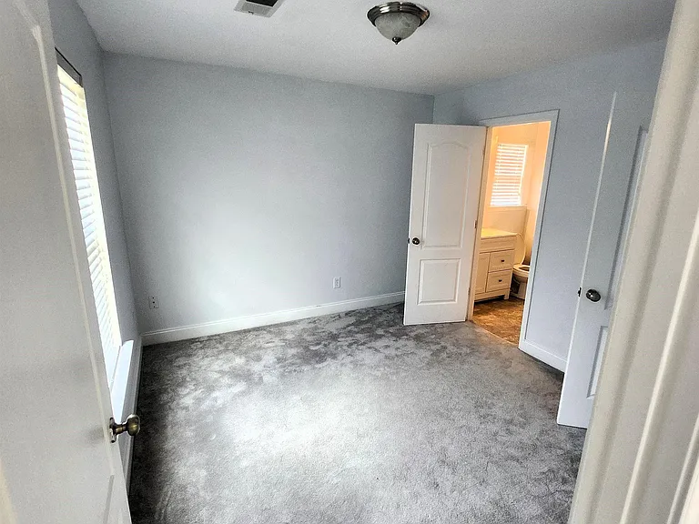 330 Large Oak Loop — Photo 16