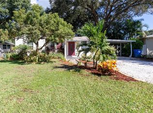 1241 Essex Dr N, Saint Petersburg, FL 33710