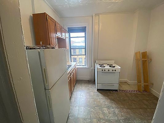 4th image of 255 Bergen St APT 9