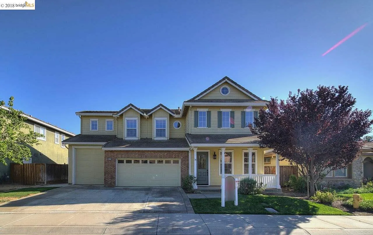 6676 Yellowstone Cir photo 1