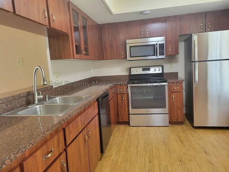 2024 Sheffield Ct — Photo 7