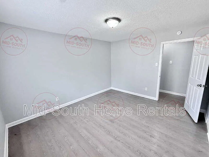 2 bed, 1.0 bath, 854 sqft, $890 — Photo 4