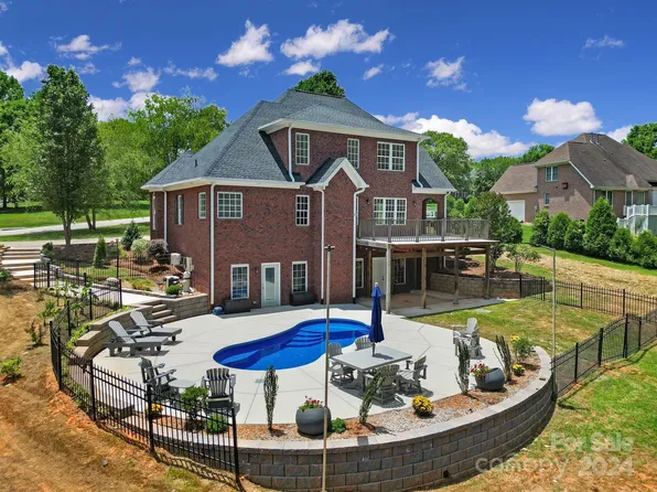 1343 Glenview Ln, Rock Hill, SC 29730