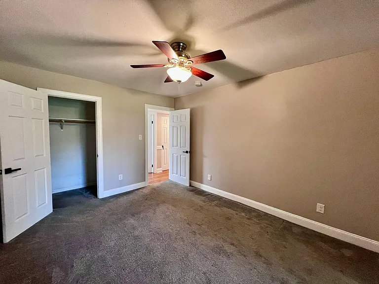 684 Orangewood Dr — Photo 25