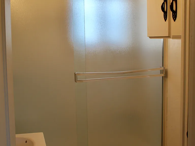 20 Graham Ave — Photo 10