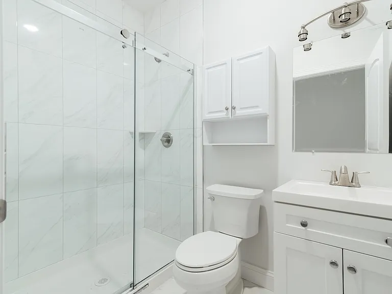 144 Bergen Ave #2A — Photo 32