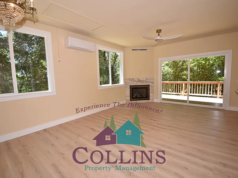 14048 Honeysuckle Way — Photo 7