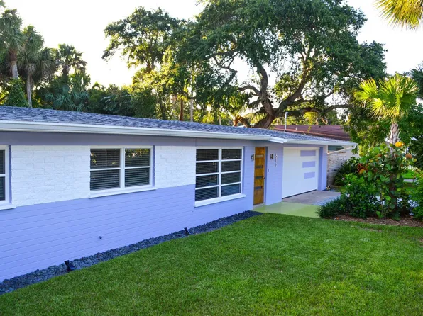 512 S Pine St, New Smyrna Beach, FL 32169