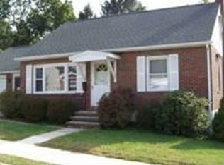 246 E Gaul St, Wernersville, PA 19565