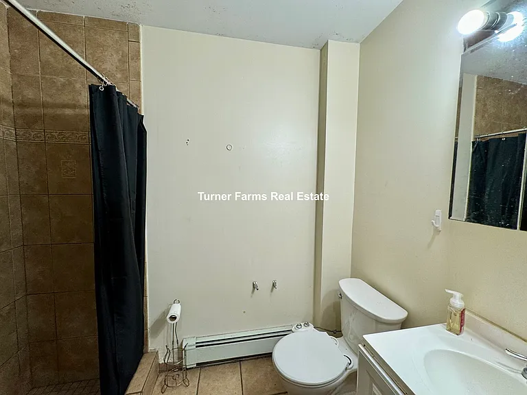 47 Orkney Rd #2A — Photo 18