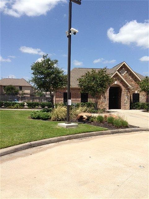 2nd image of 4806 Hackamore Brook Ct