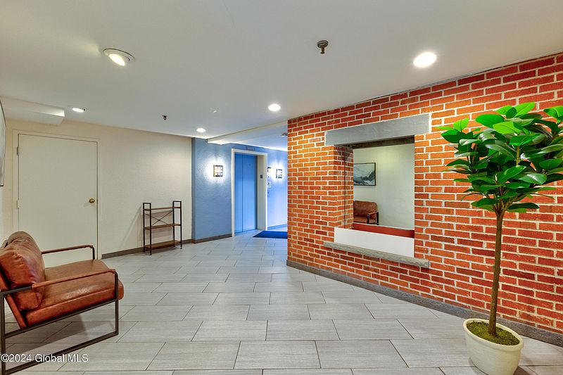 5th image of 270 Hudson Avenue #3F