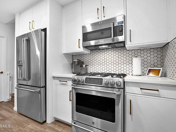 5th image of 4200 Camelot Heights Dr #1