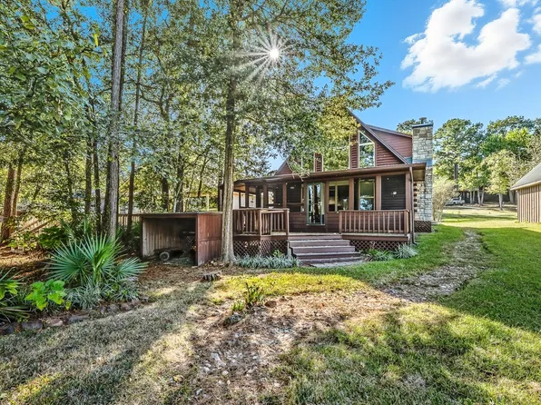 52 Hunters Creek Dr, Huntsville, TX 77340