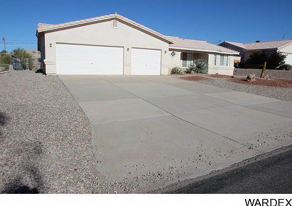 1st image of 3703 Bluegrass Dr
