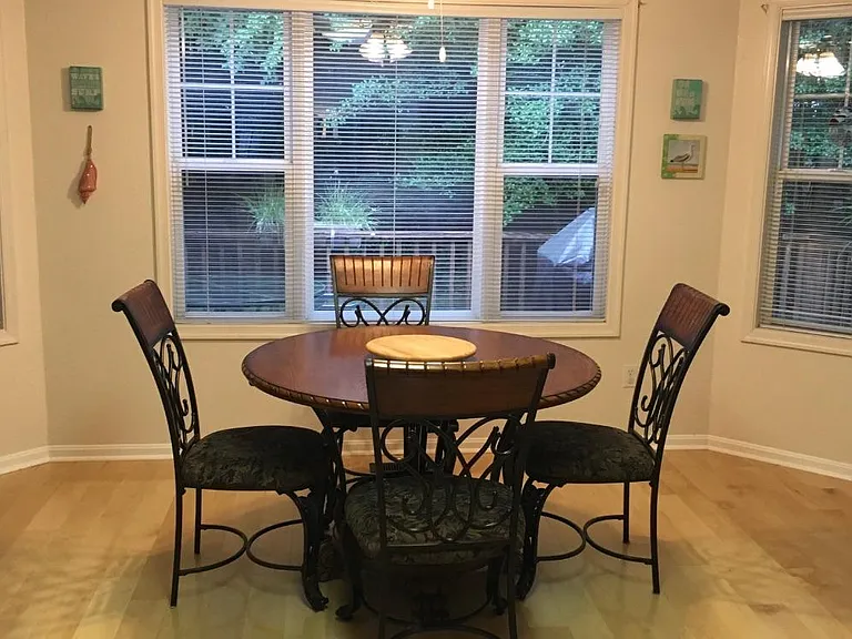 6 Mary Elizabeth Dr — Photo 11