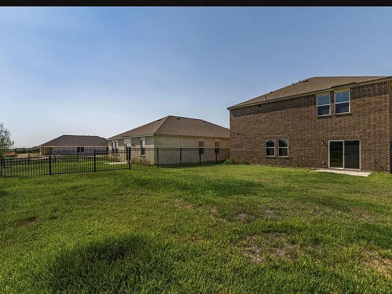 27235 Blue Pool Dr — Photo 4