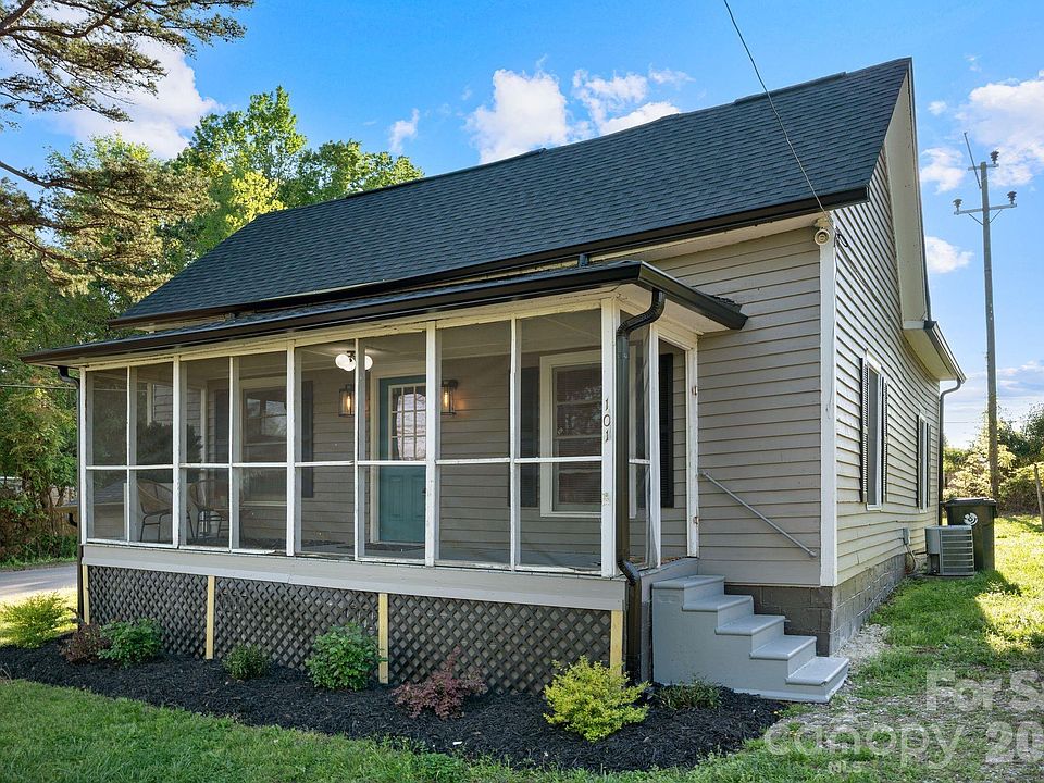 1st image of 101 Fairview St