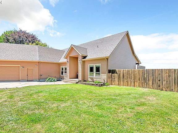 4th image of 94980 Oaklea Dr