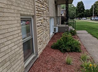 509 Kungs Way APT 1S, Joliet, IL 60435