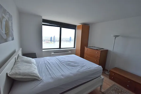 Rented by Luxury Habitat | media 6