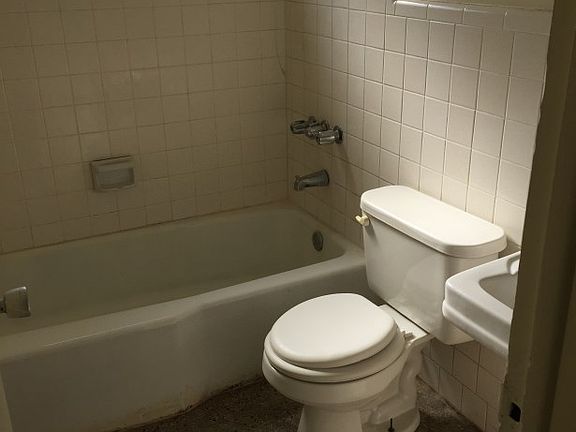 2nd image of 632 Pbl Blvd APT 2