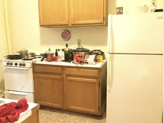2nd image of 1717 Commonwealth Ave #3