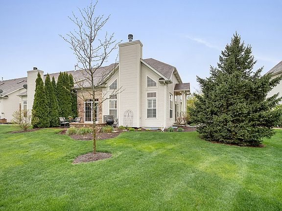 2nd image of 11916 Winterberry Ln