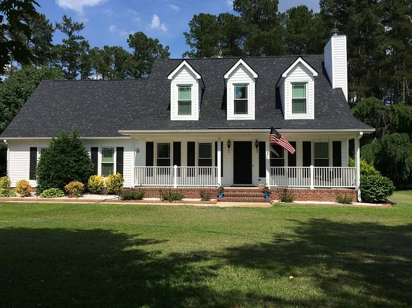 3421 Grenedine Dr, Fayetteville, NC 28306