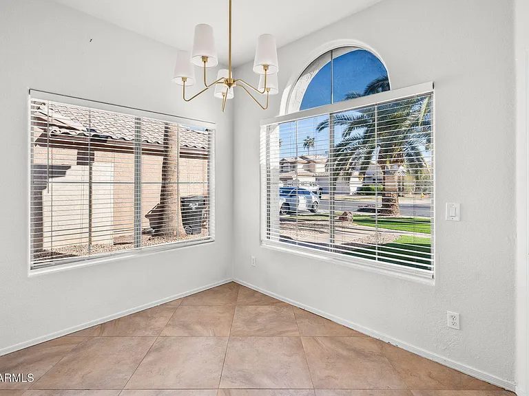1638 E Barbarita Ave — Photo 12