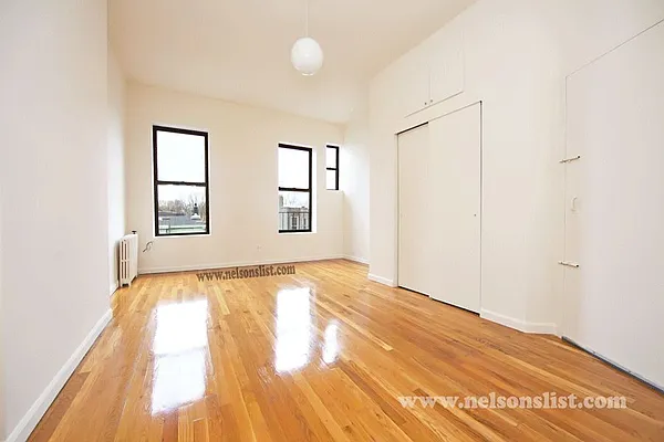 Rented by Nelson Aybar, LREB | media 10