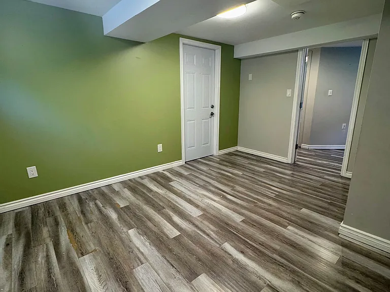 54 Hewson Cres #BASEMENT — Photo 21