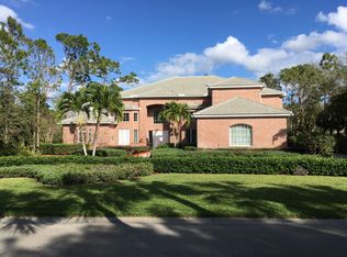 6714 Stonegate Dr, Naples, FL 34109